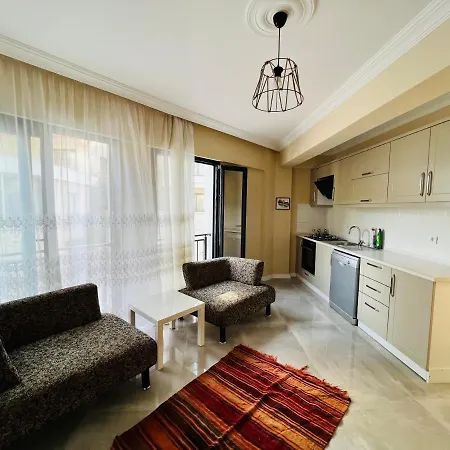 Gulluk De Deniz Manzarali Daire شقة